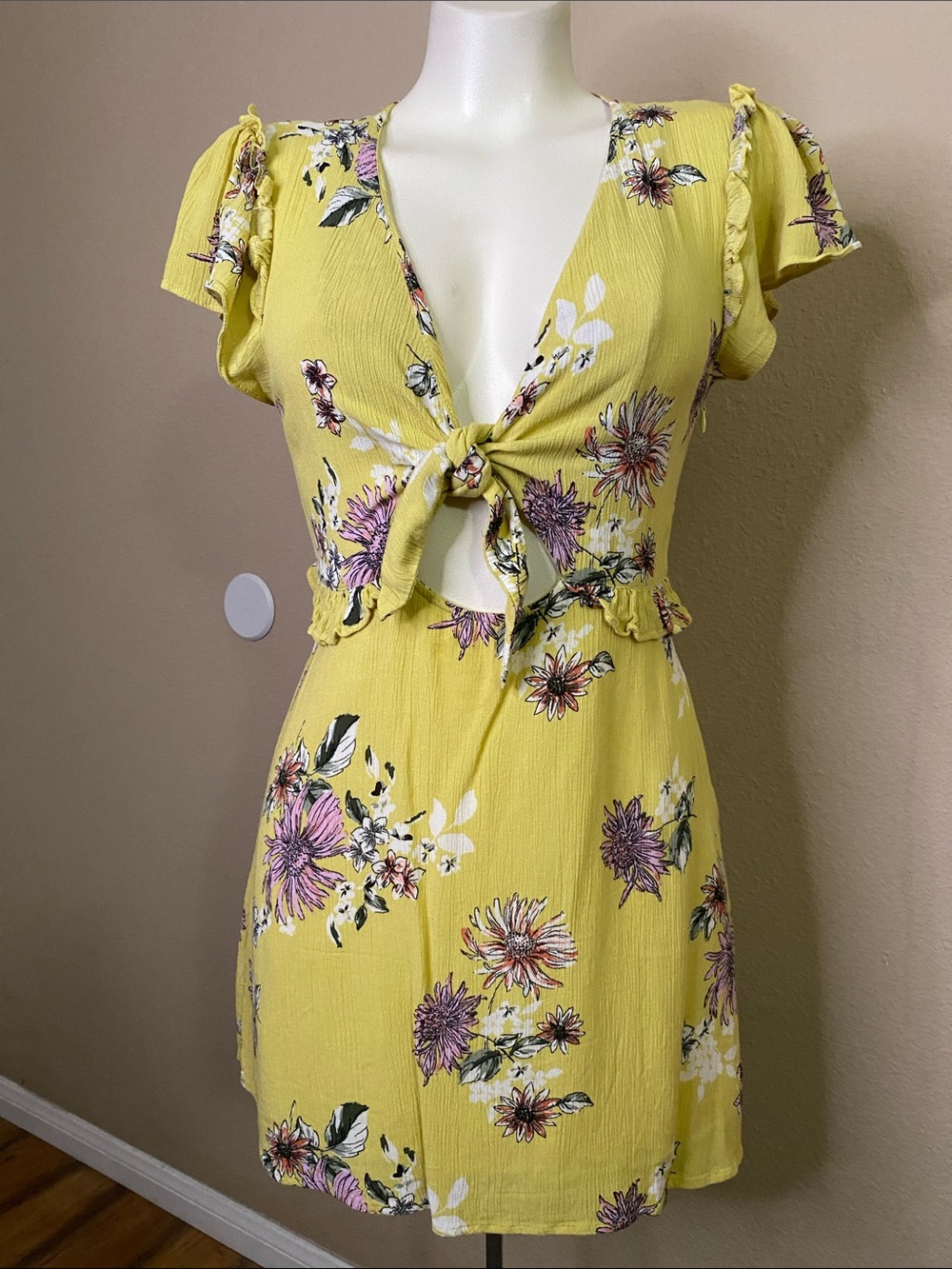 Cotton Candy LA Yellow Cutout retro fem Dress with pink coral florals s